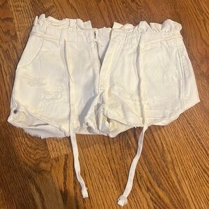 Gab Kate Woman’s White Jean Shorts Size S